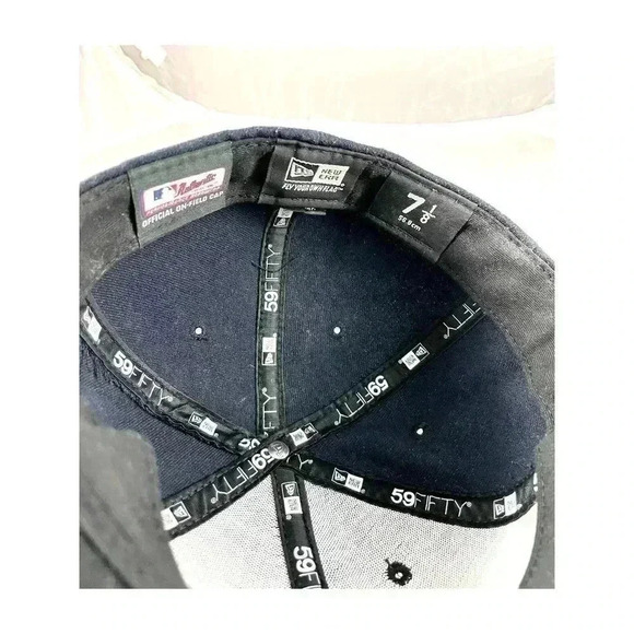 Boston Red Sox New Era 59FIFTY Fitted Sz 7-1/8 MLB Cap Hat Navy Blue - Picture 3 of 10